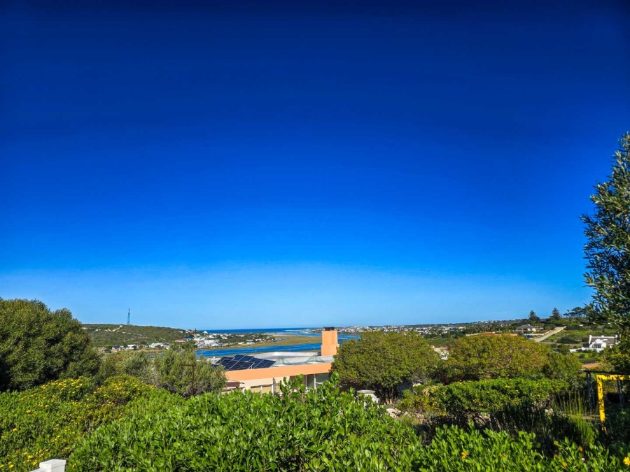 2 Bedroom Property for Sale in Stilbaai Wes Western Cape